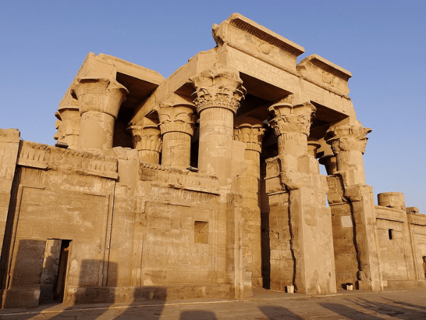 Day Tour from Luxor To Kom Ombo and Edfu