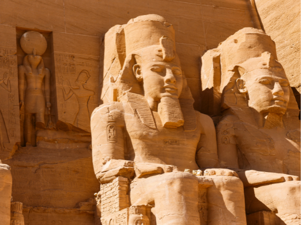 A Day Tour from Aswan to Abo Simbel