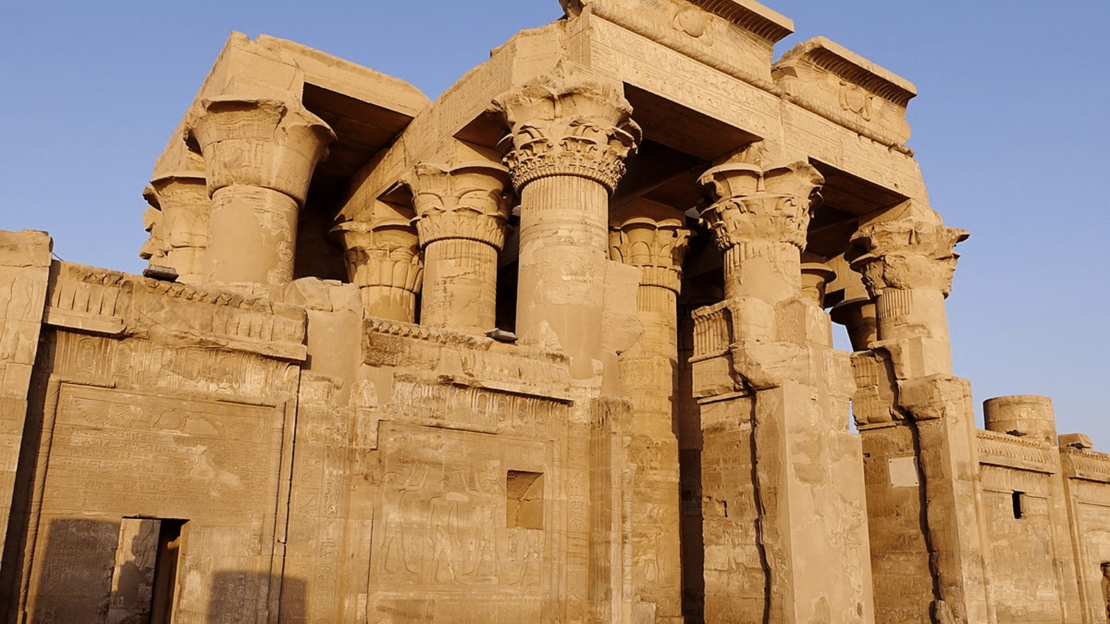 Day Tour from Aswan To Kom Ombo and Edfu