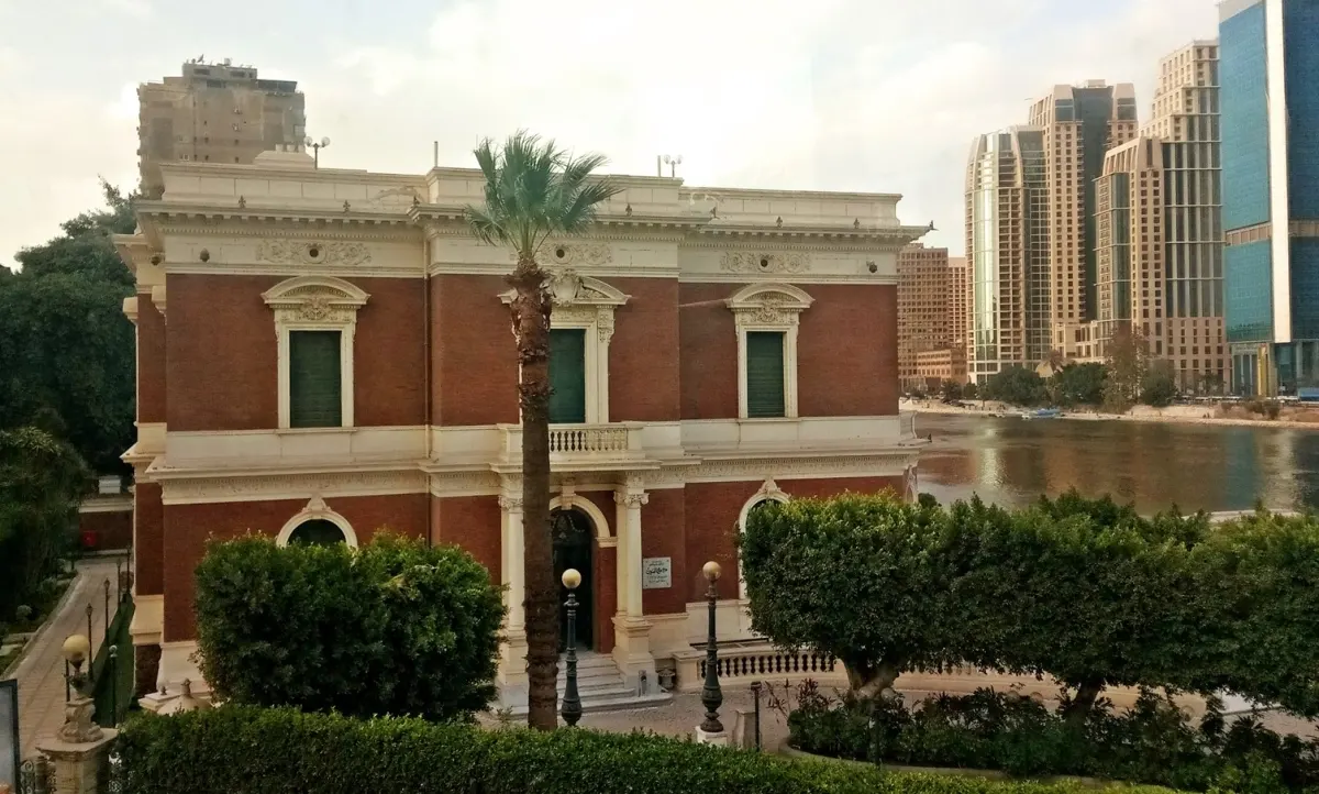 Aisha-Fahmy-Palast