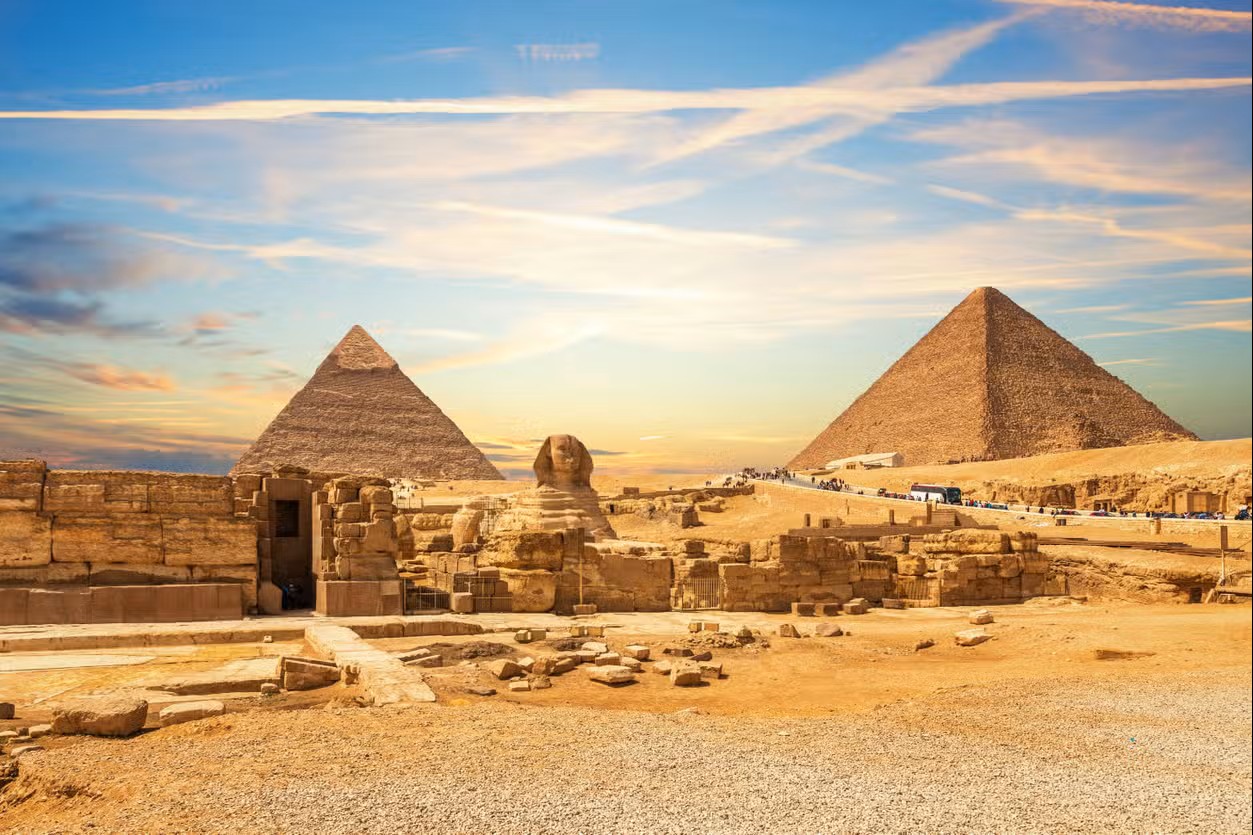 Cairo & Giza Day Trip from Sharm El Sheikh: Pyramids & Museums