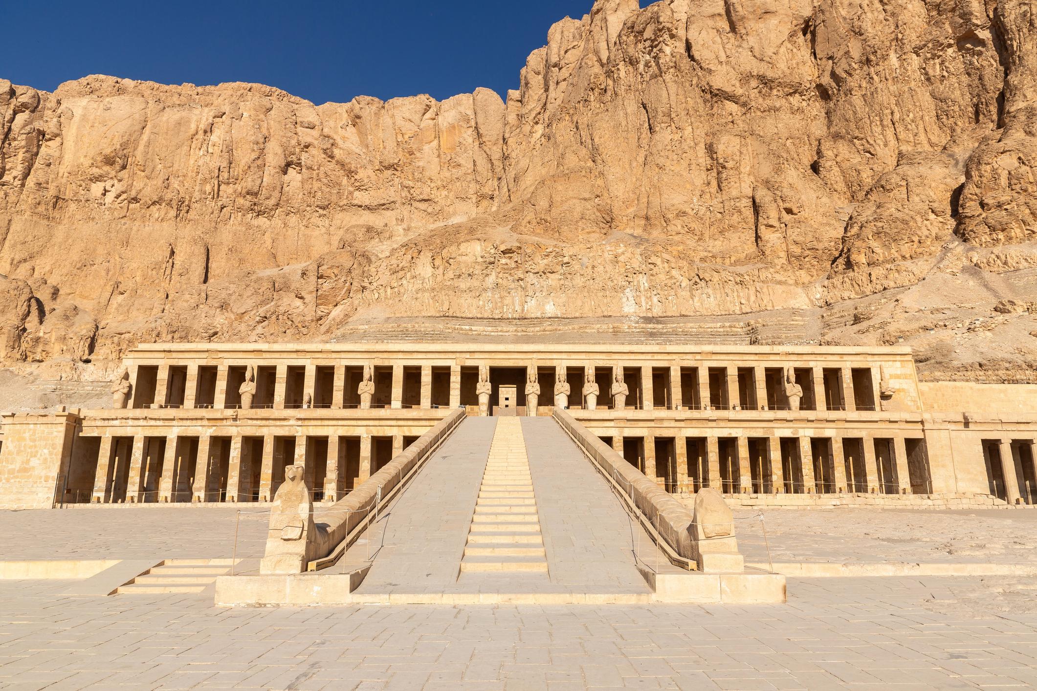 The Story of Hatshepsut: Egypt’s Remarkable Female Pharaoh