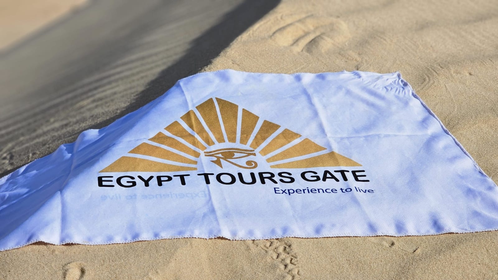 A Day Tour to Giza pyramids, Egyptian museum and Khan El Khalili Bazar