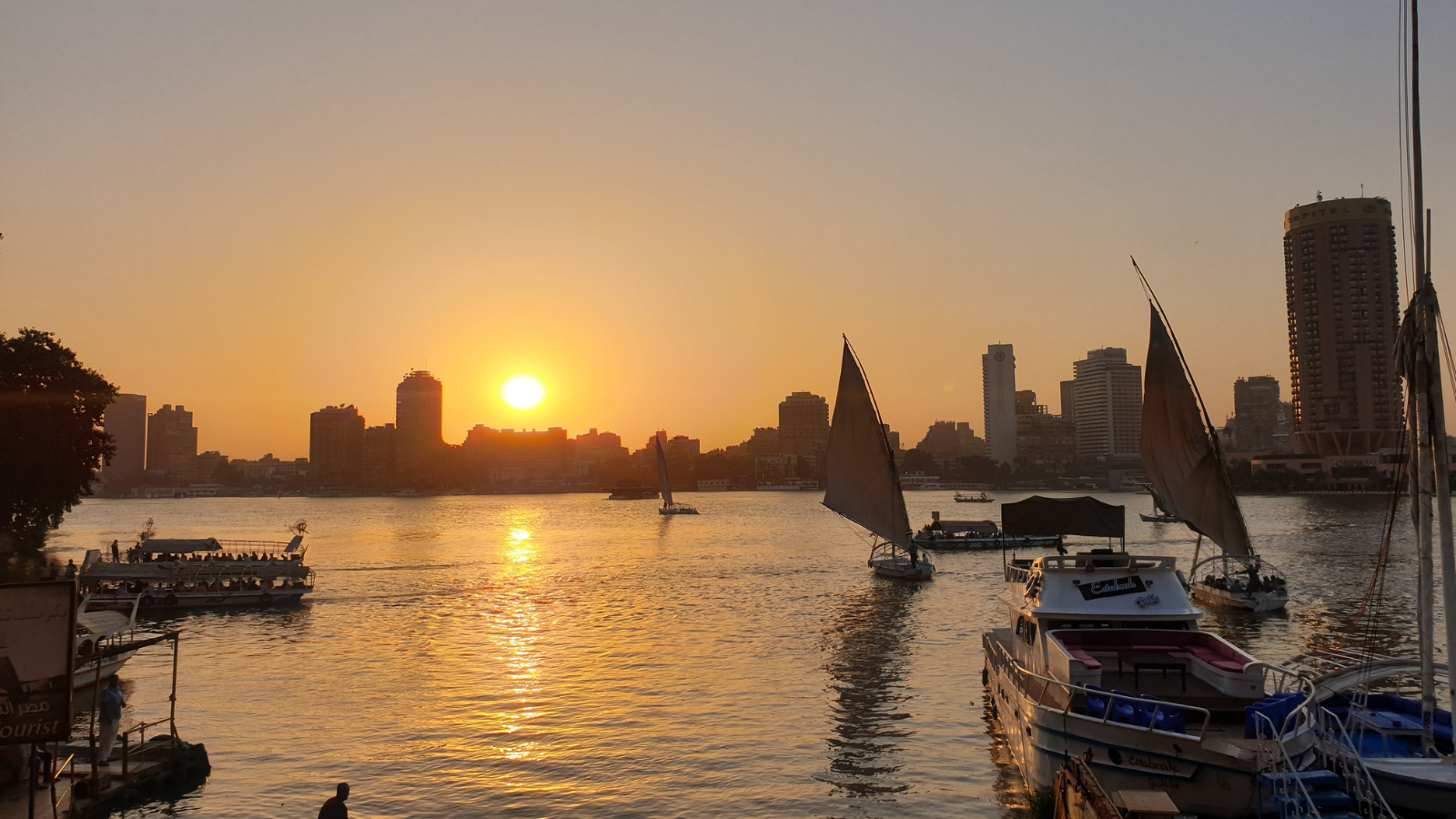Cairo by night tour